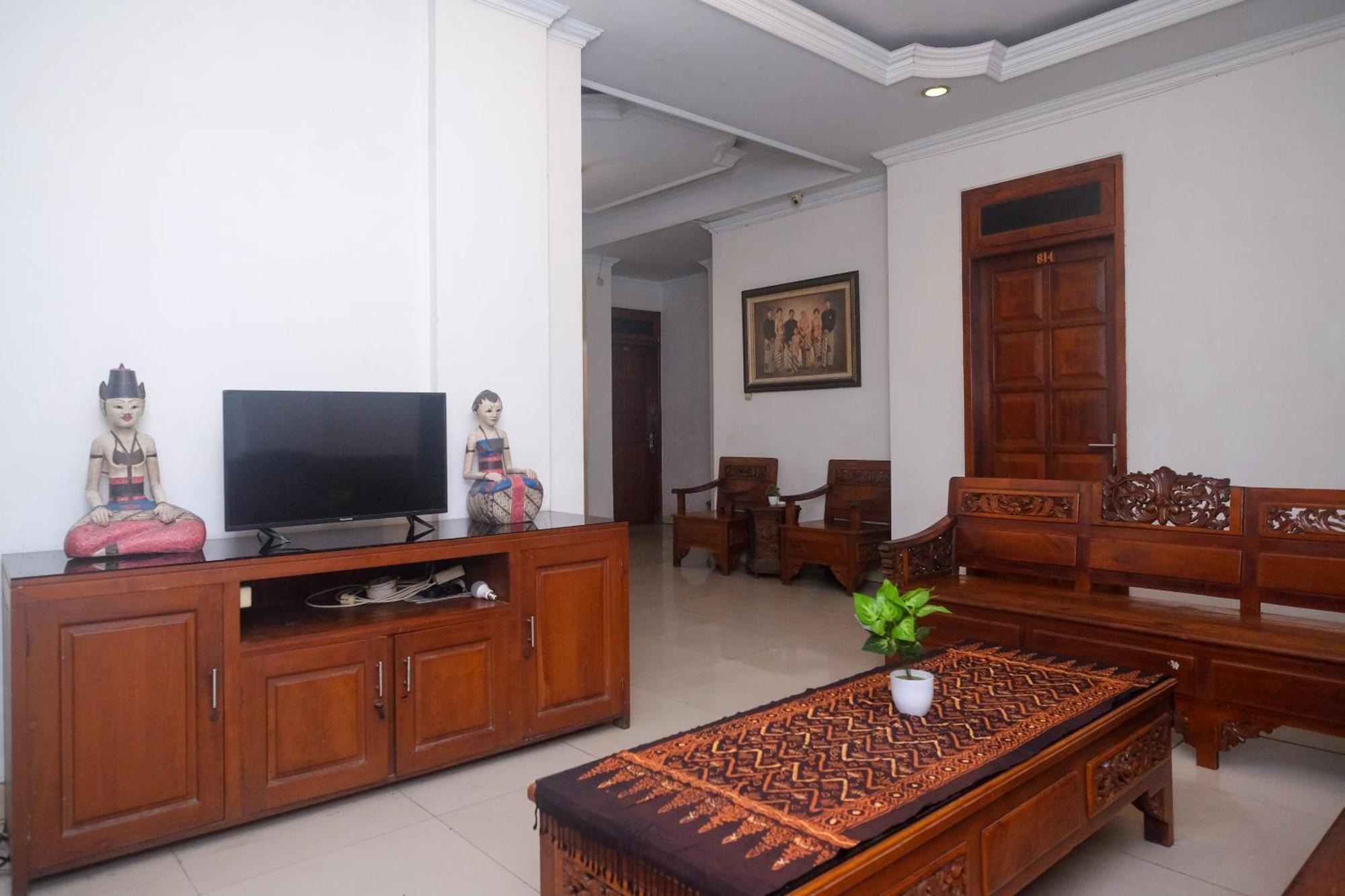 Urbanview Hotel Pondok Anggun Yogyakarta By Reddoorz Maguwo Kültér fotó